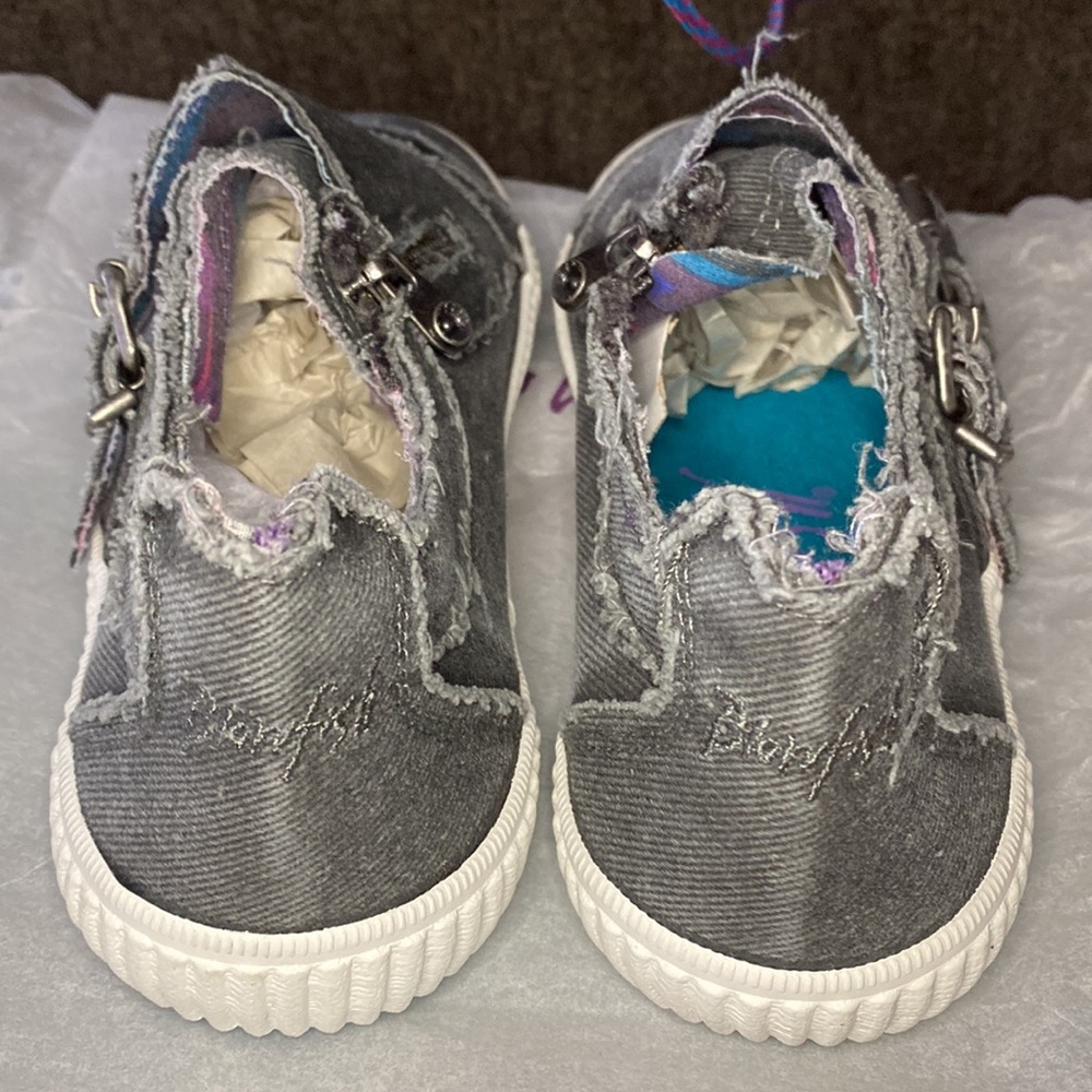 New in Box Women’s Size 8.5 Blowfish Shoes - Picture 7 of 9